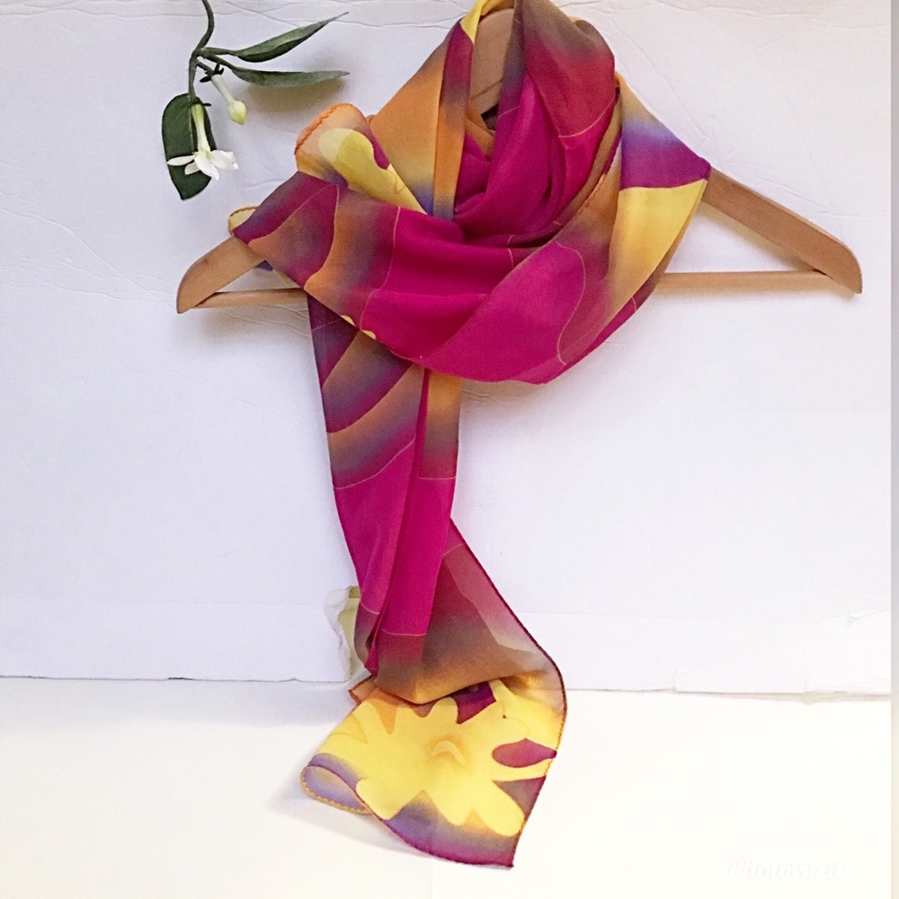 ‼️2 for $15‼️ Bold Silky Soft Scarf•